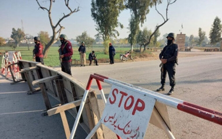 Terrorists abduct three polio workers from Bannu read more