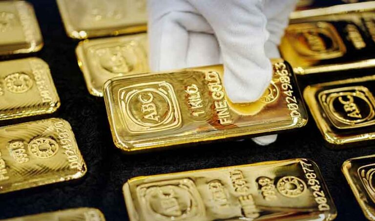 The price of gold in Pakistan has jumped again for the second consecutive day